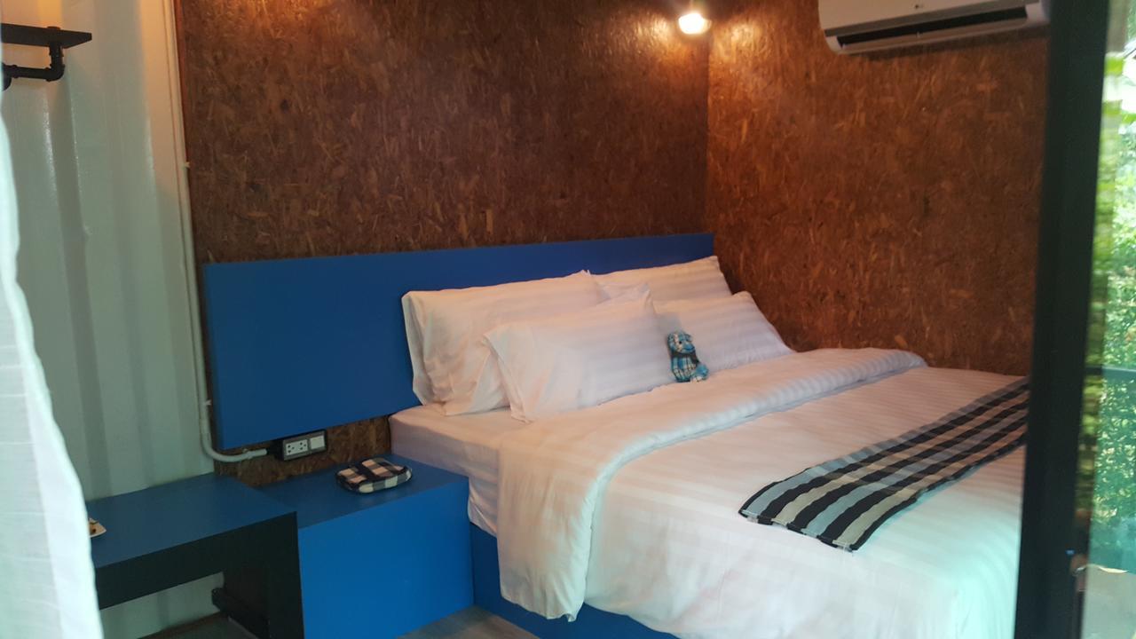 Hug Rimtharn Hotel Ban Khao Klom Exterior photo